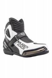 BOOTS POCO